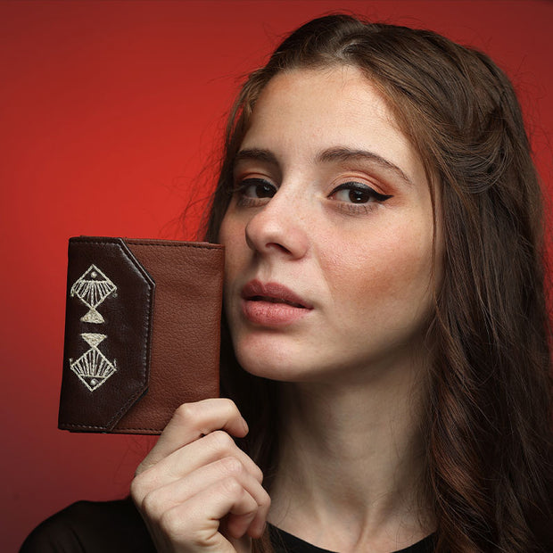 Dabka fish Card holder by gonecase