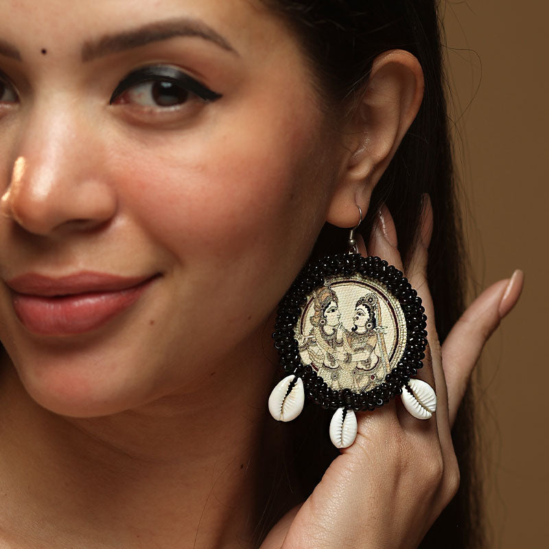 Murli handcrafted earring